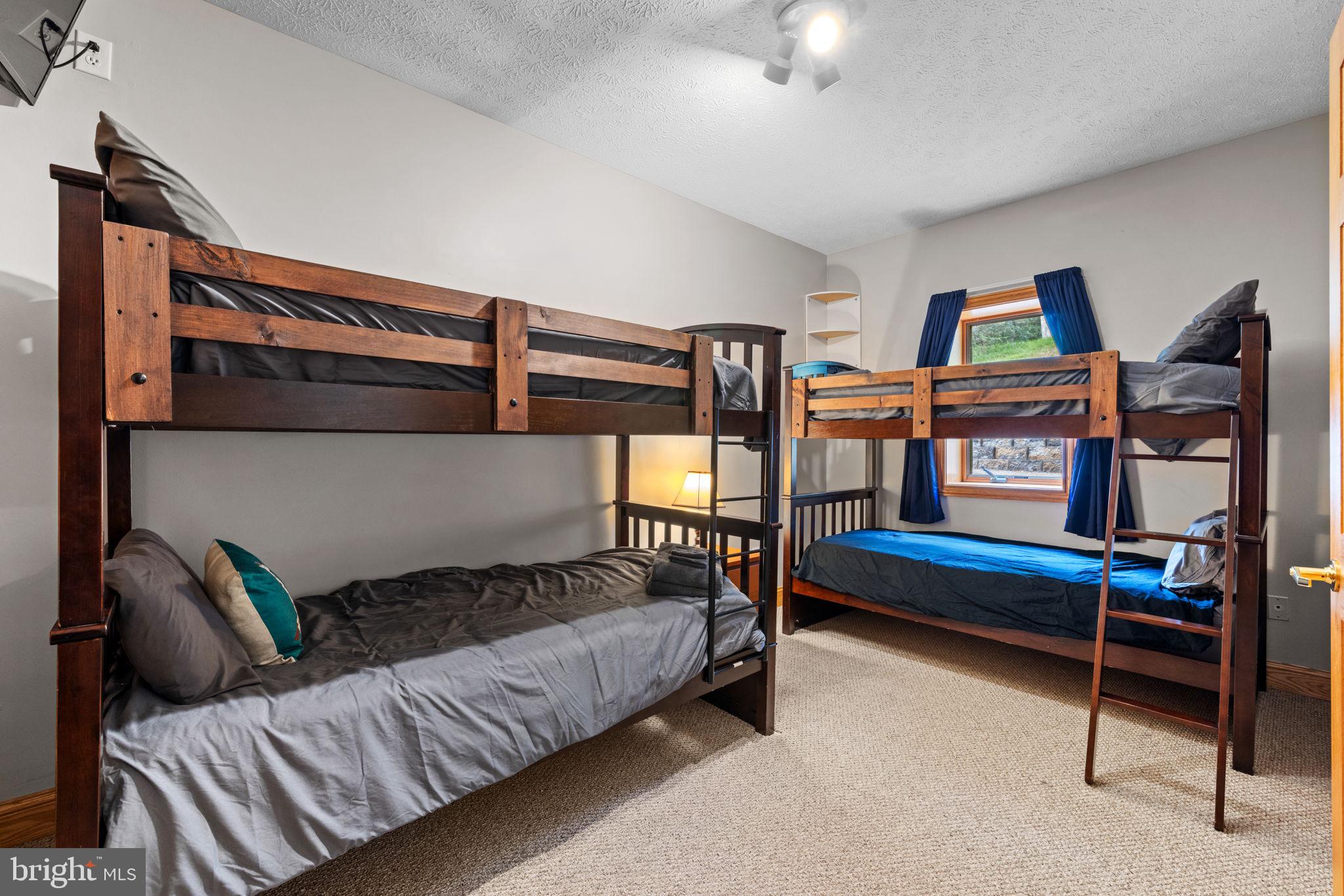 PINNACLE - Residential