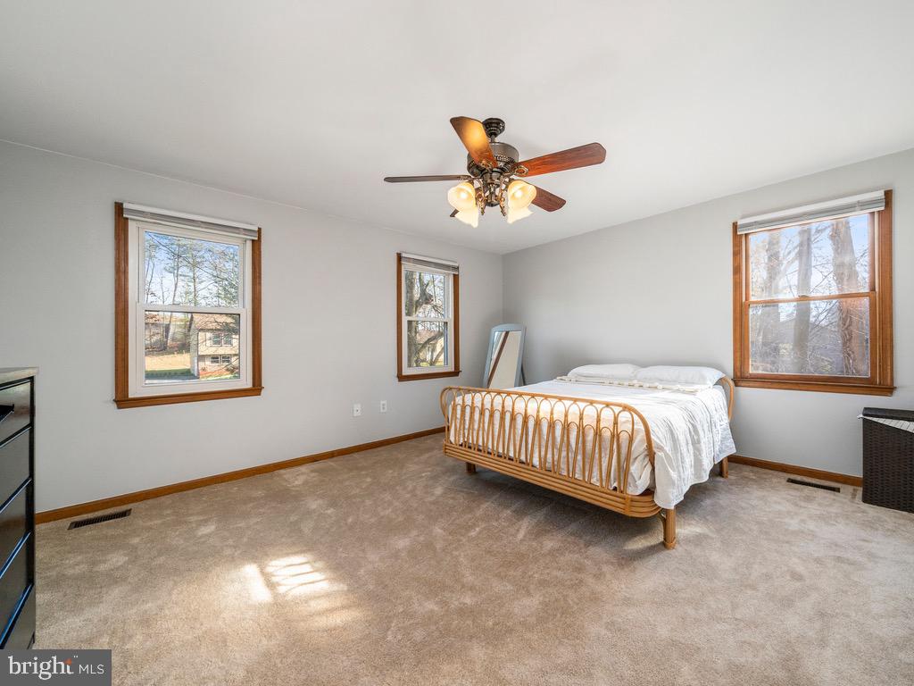 SHADOW WOODS - Residential