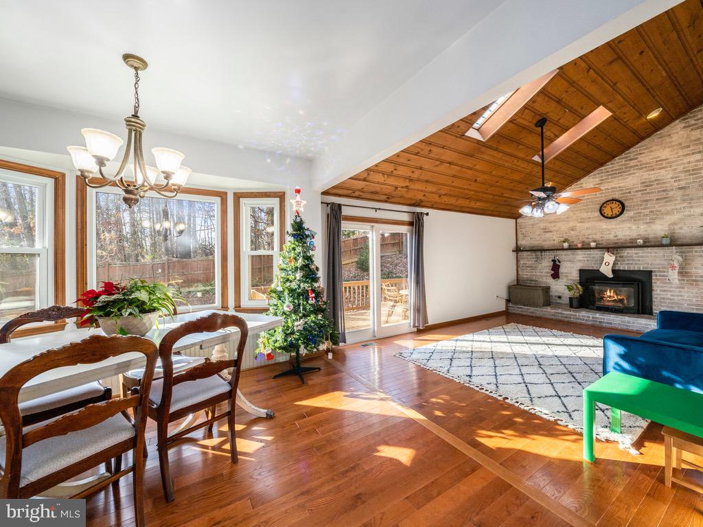 SHADOW WOODS - Residential