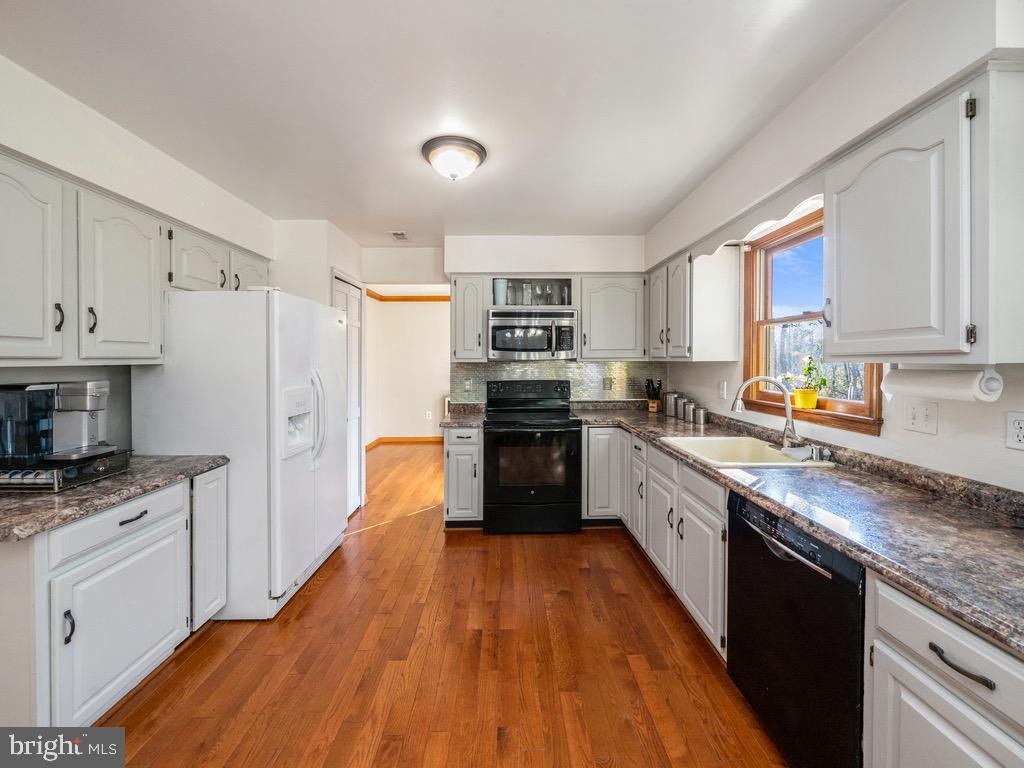 SHADOW WOODS - Residential