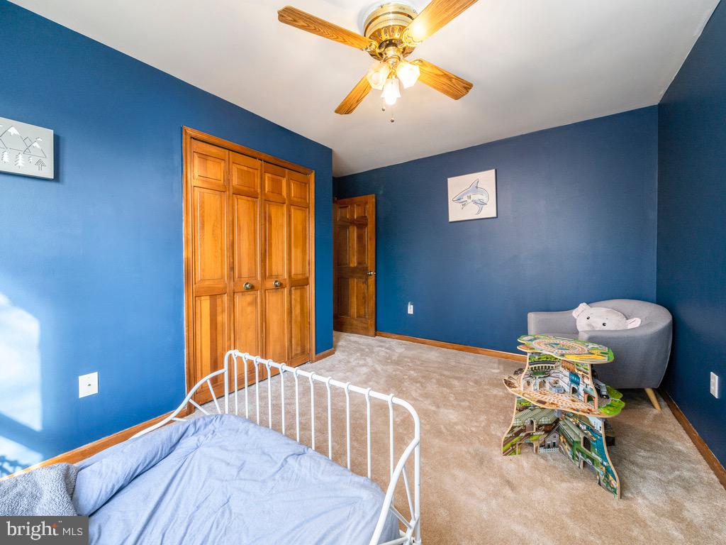 SHADOW WOODS - Residential