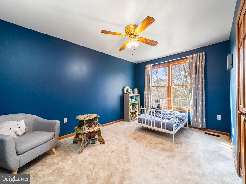 SHADOW WOODS - Residential