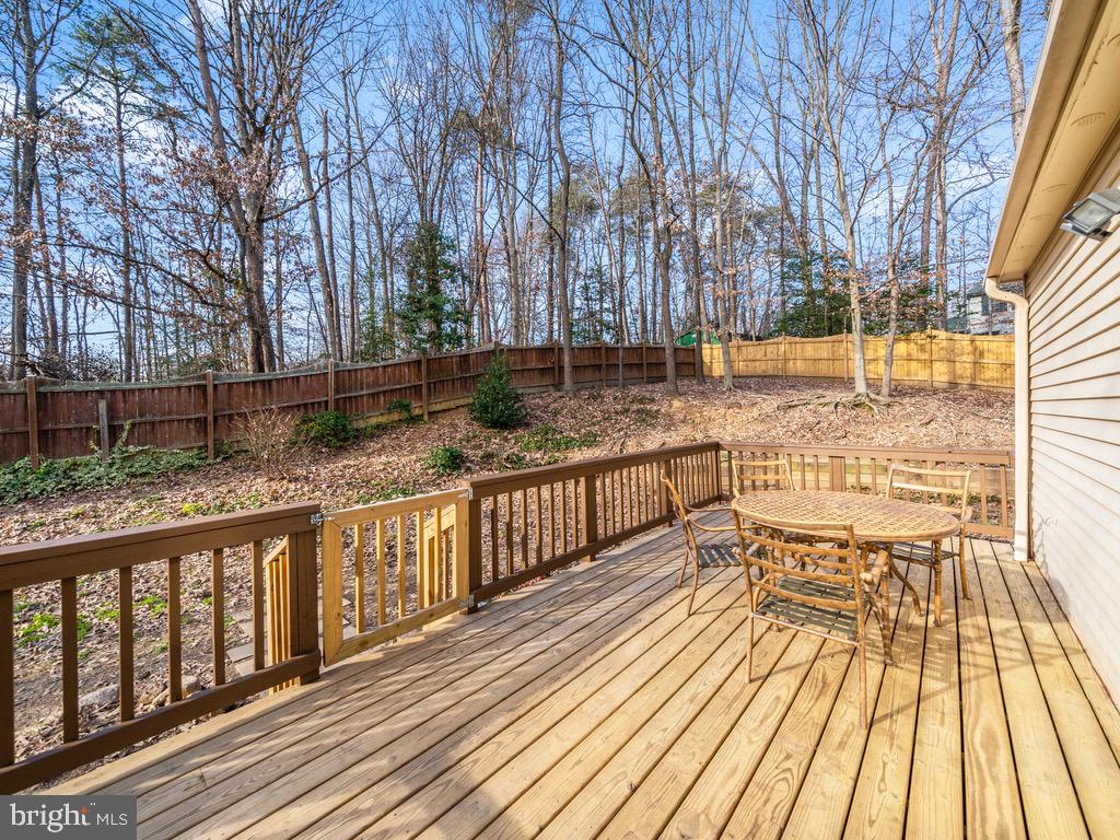 SHADOW WOODS - Residential