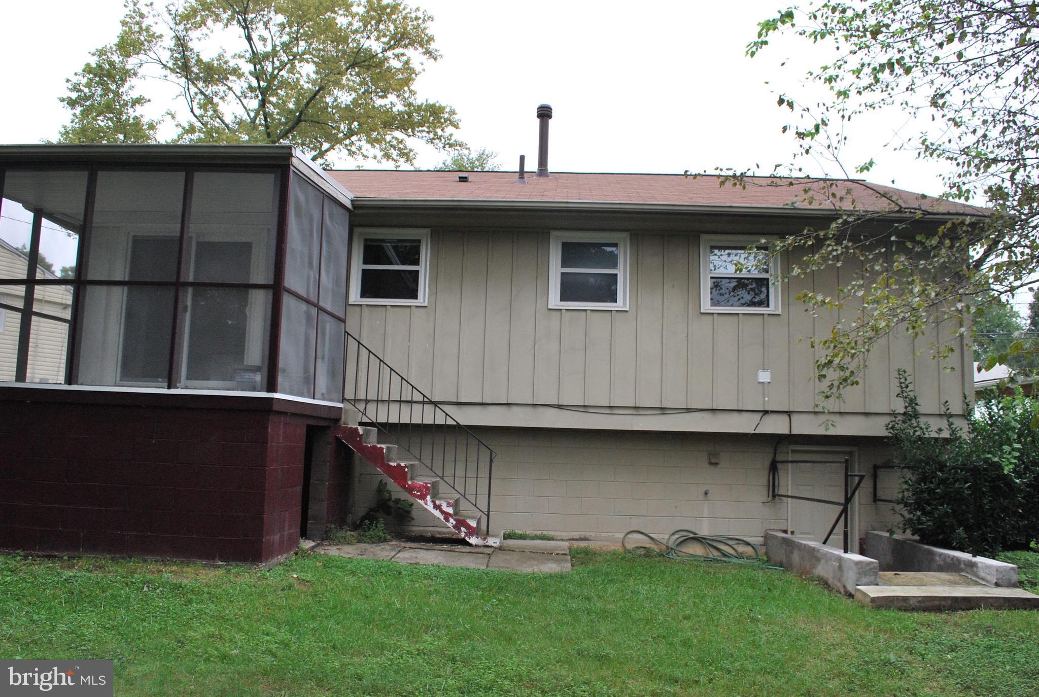 WESTGATE WOODS - Residential Lease