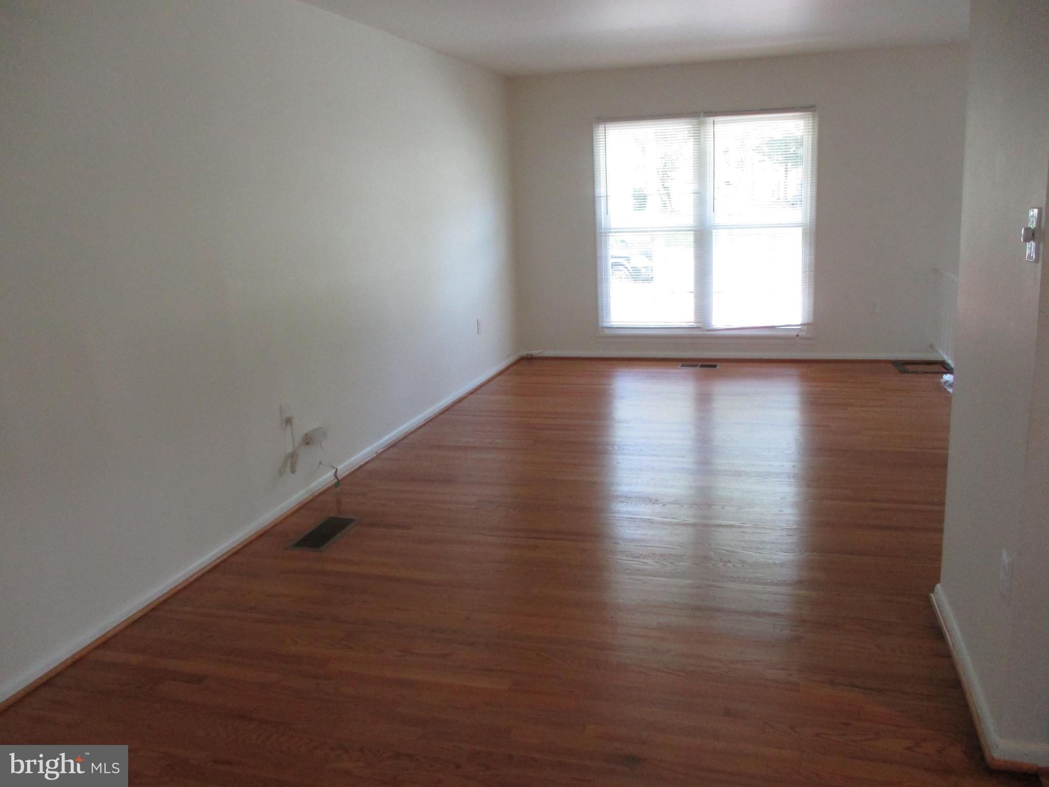 WESTGATE WOODS - Residential Lease