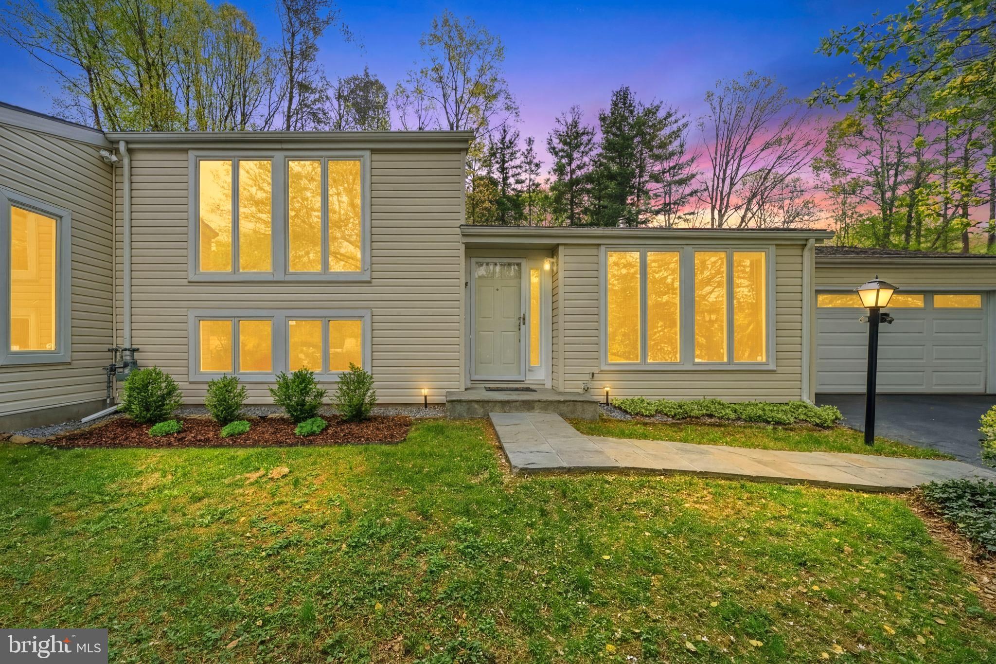 RESTON - Residential