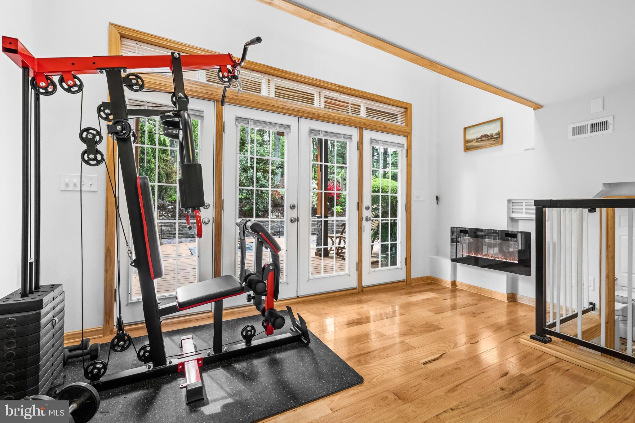 RESTON - Residential