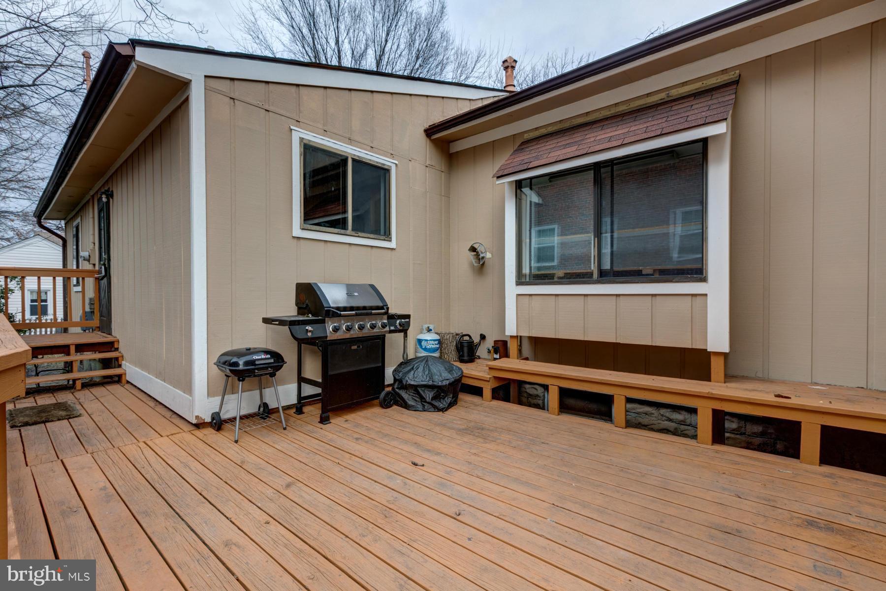 ADDISON HEIGHTS - Residential Lease