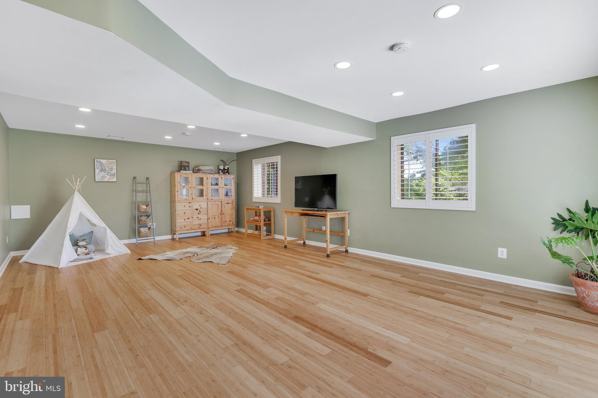 CROSSWINDS - Residential