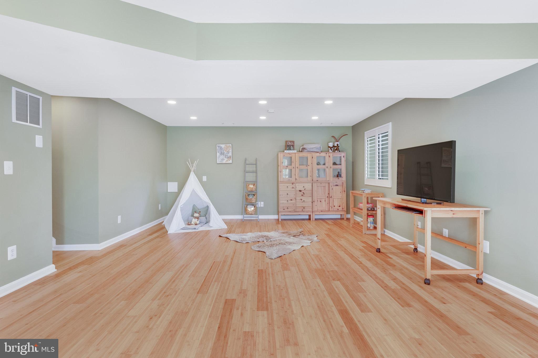 CROSSWINDS - Residential