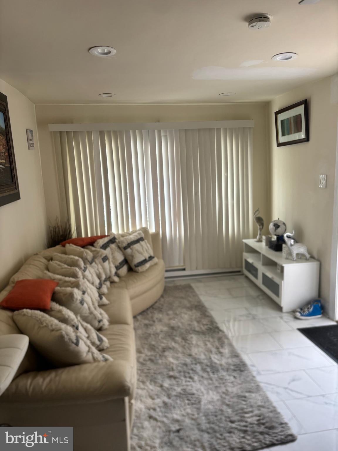 PHILADELPHIA (SOUTHWEST) - Residential