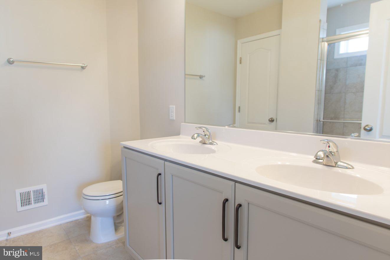 MCCAULEY CROSSING - Residential