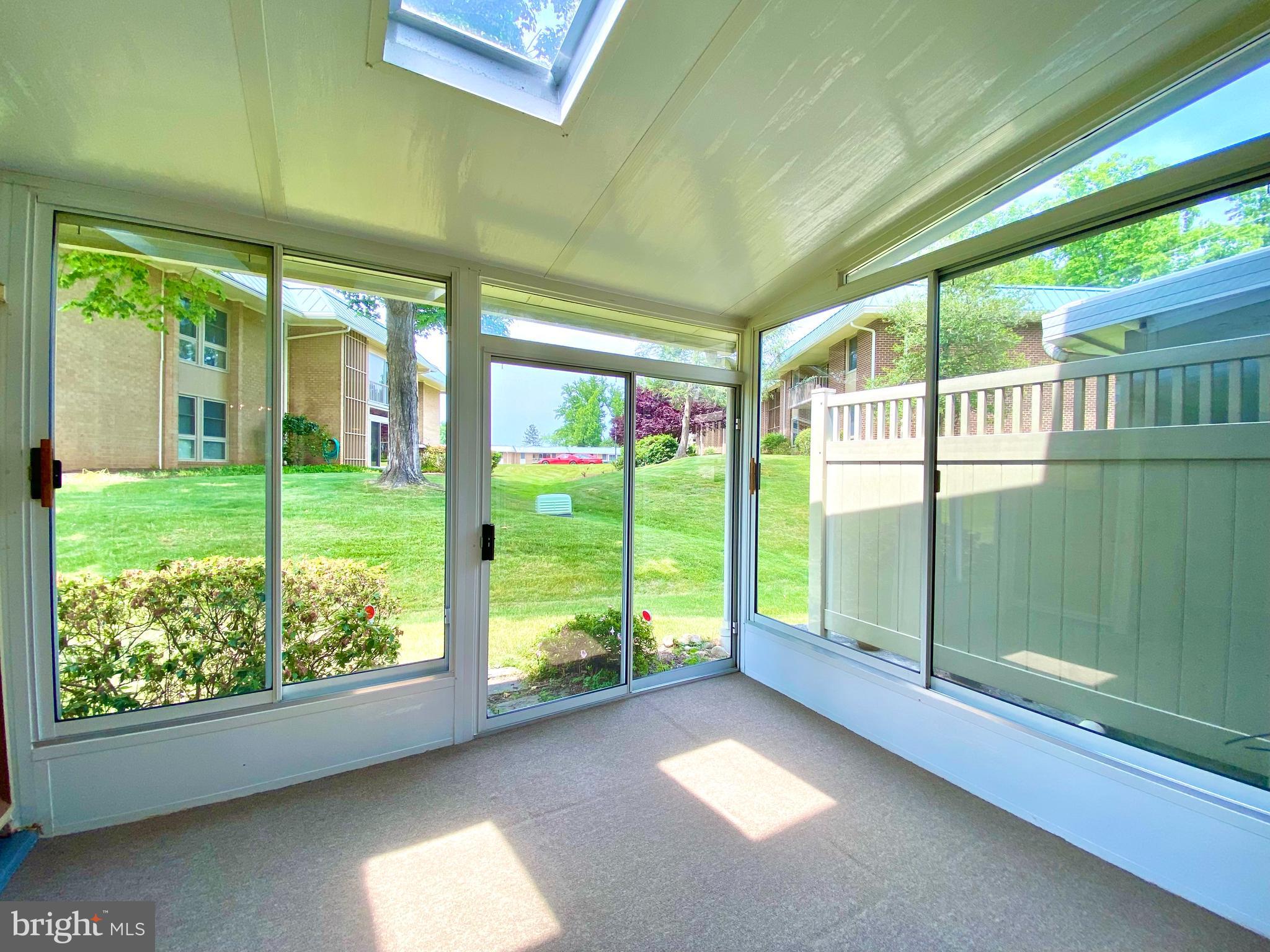 LEISURE WORLD - Residential