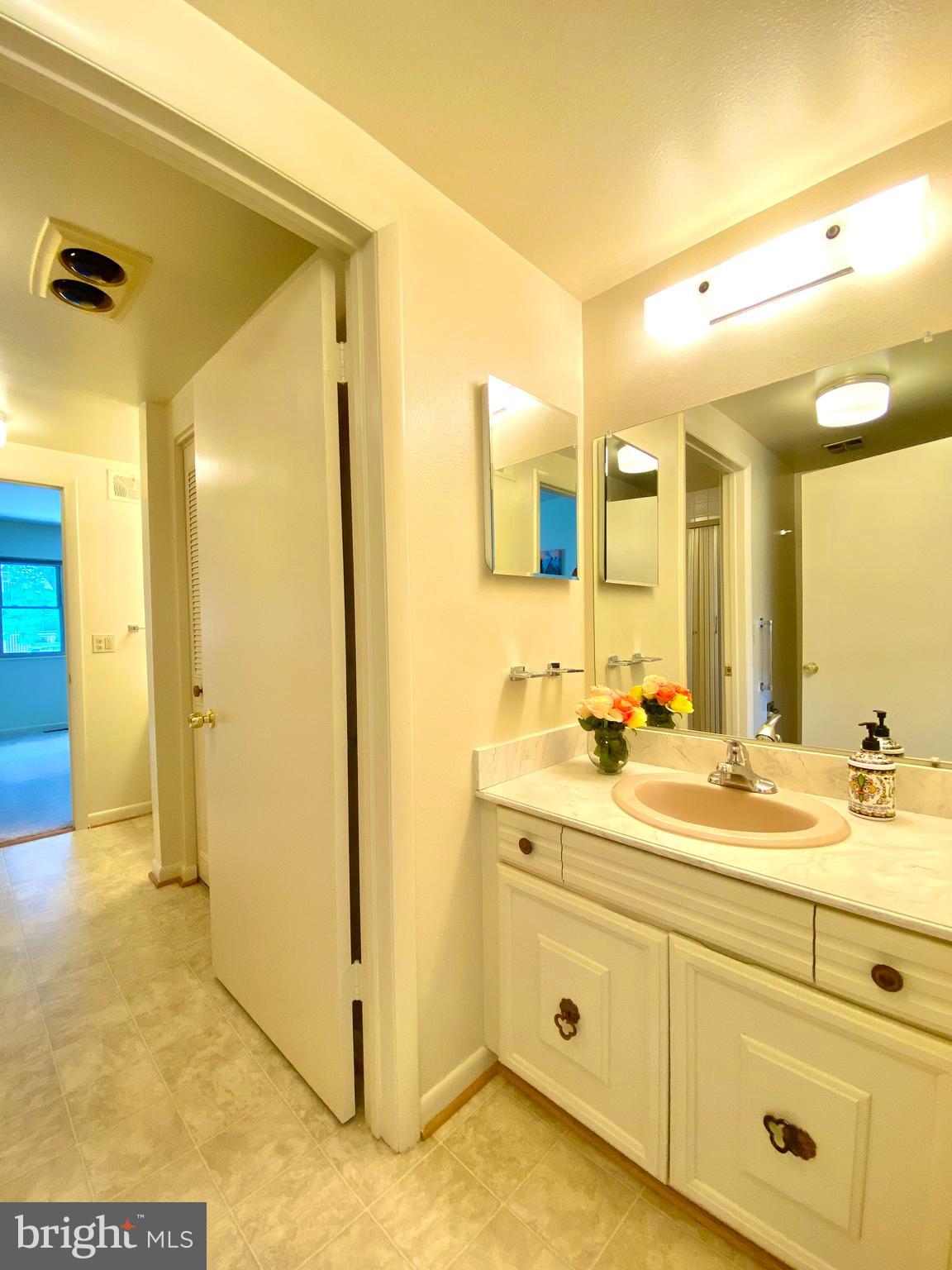 LEISURE WORLD - Residential