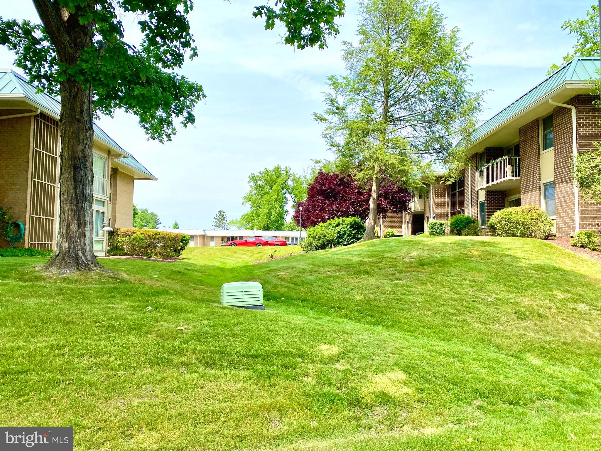 LEISURE WORLD - Residential