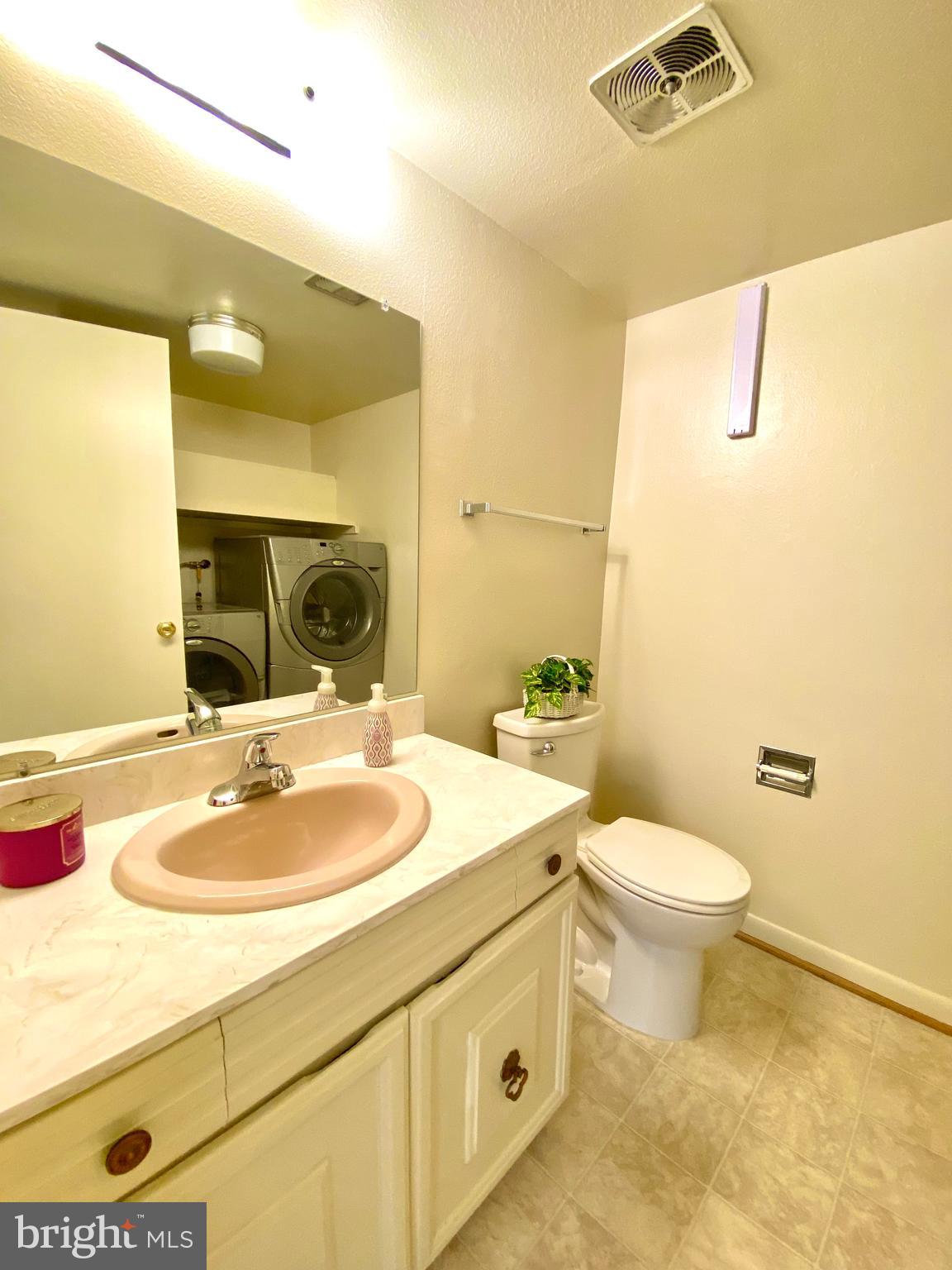 LEISURE WORLD - Residential