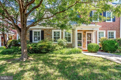 Photo of 3517 S Utah Street, ARLINGTON, VA 22206 (MLS # VAAR2069760)