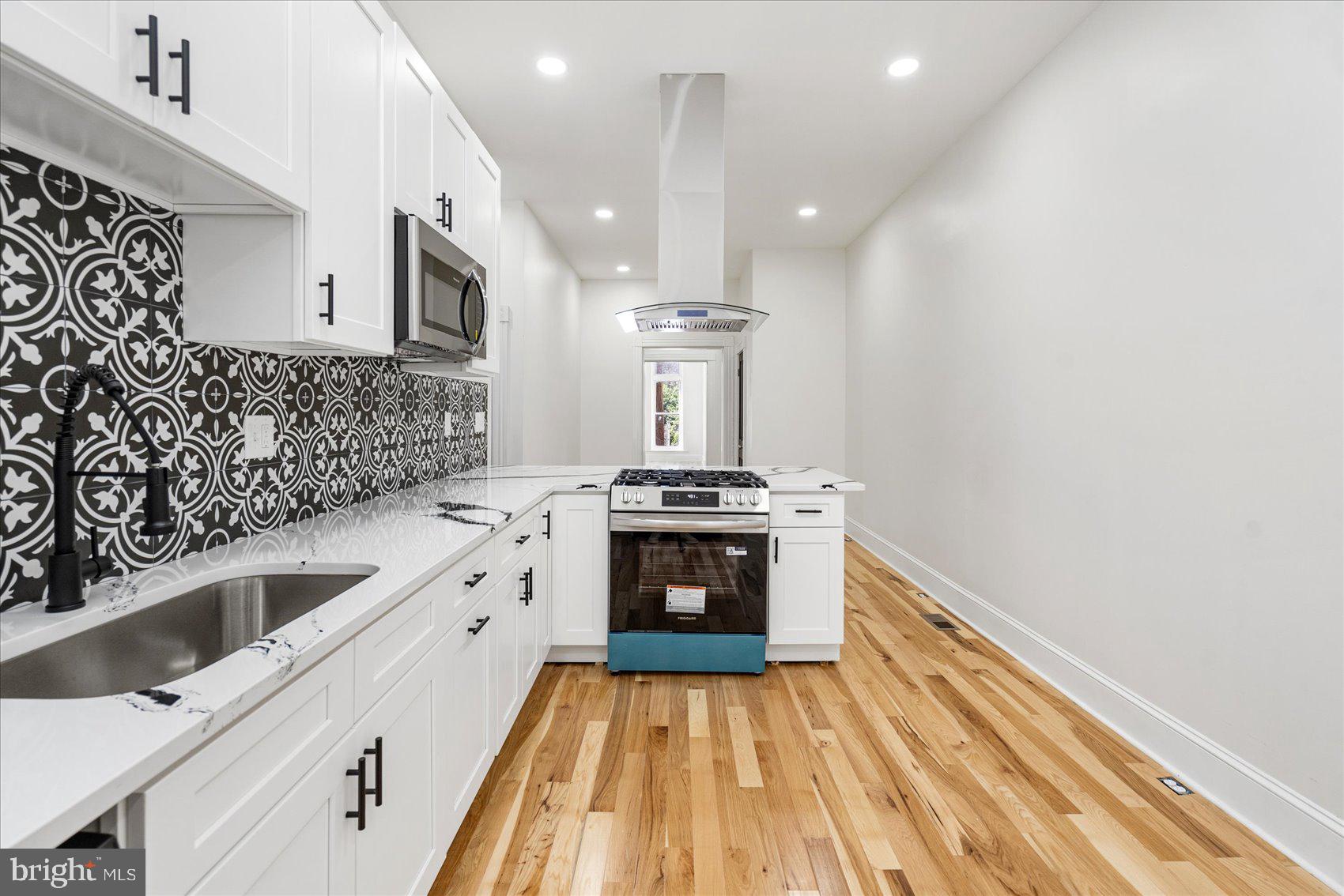 OLIVER - Residential