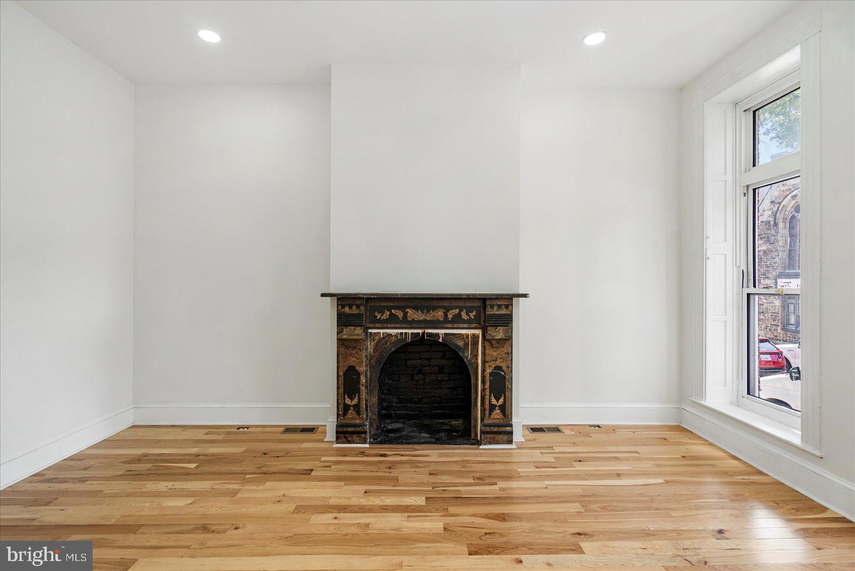 OLIVER - Residential