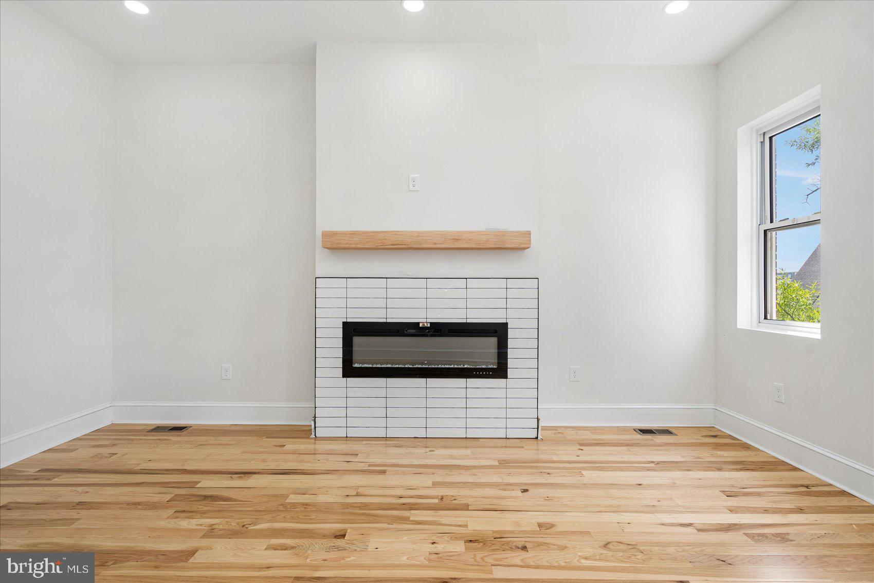 OLIVER - Residential