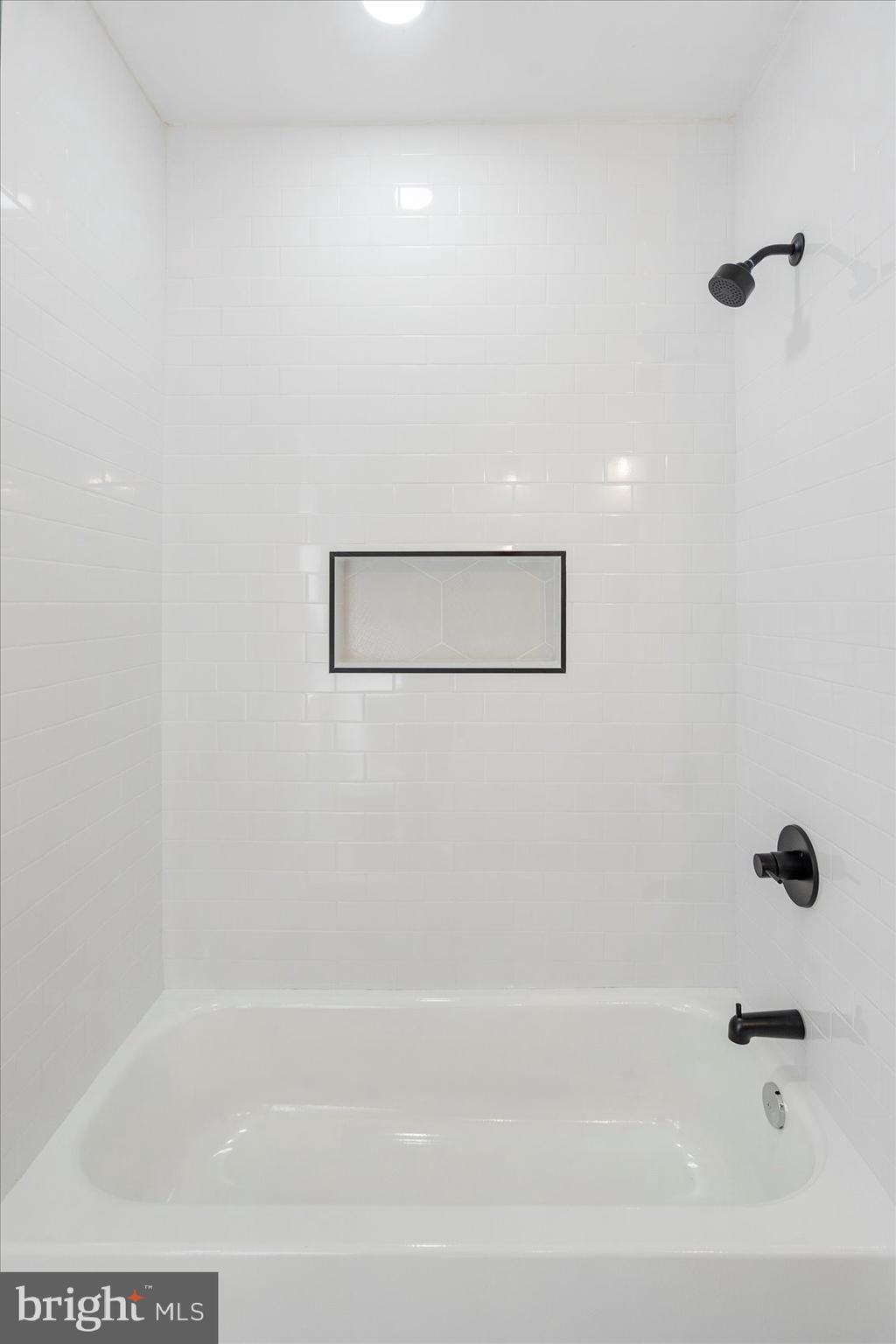 OLIVER - Residential