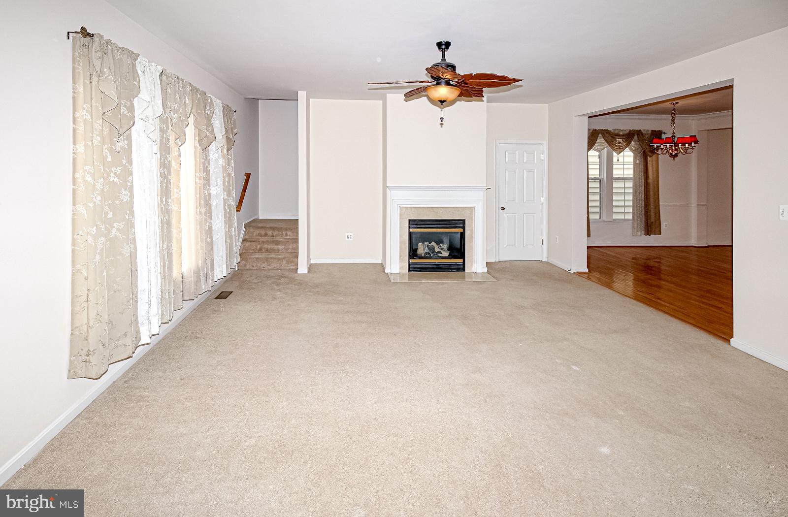 ROCKLAND VILLAGE - Residential Lease