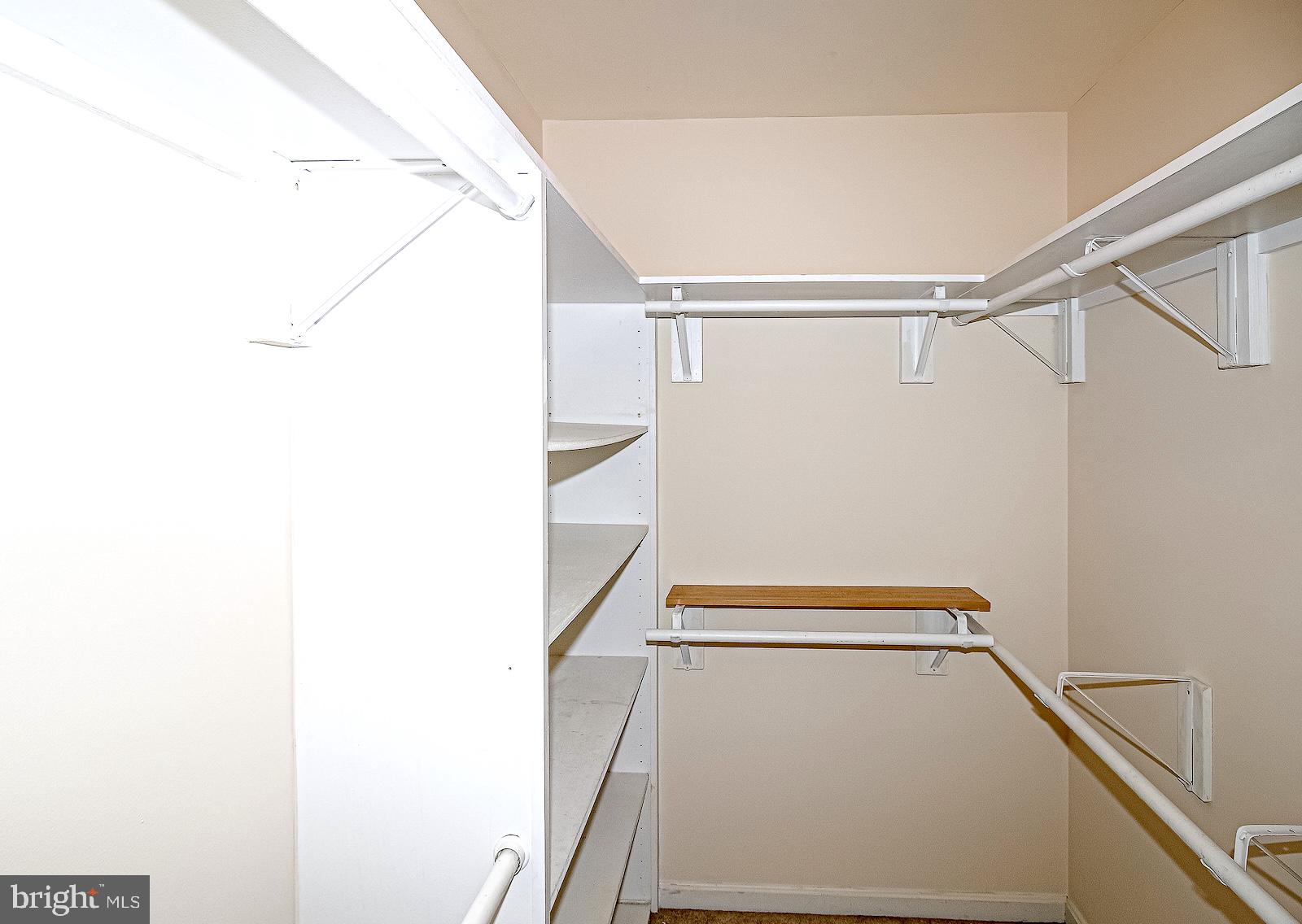 ROCKLAND VILLAGE - Residential Lease