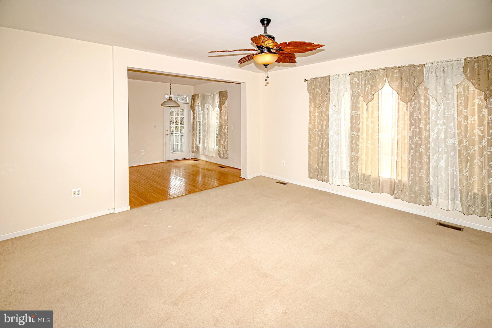 ROCKLAND VILLAGE - Residential Lease