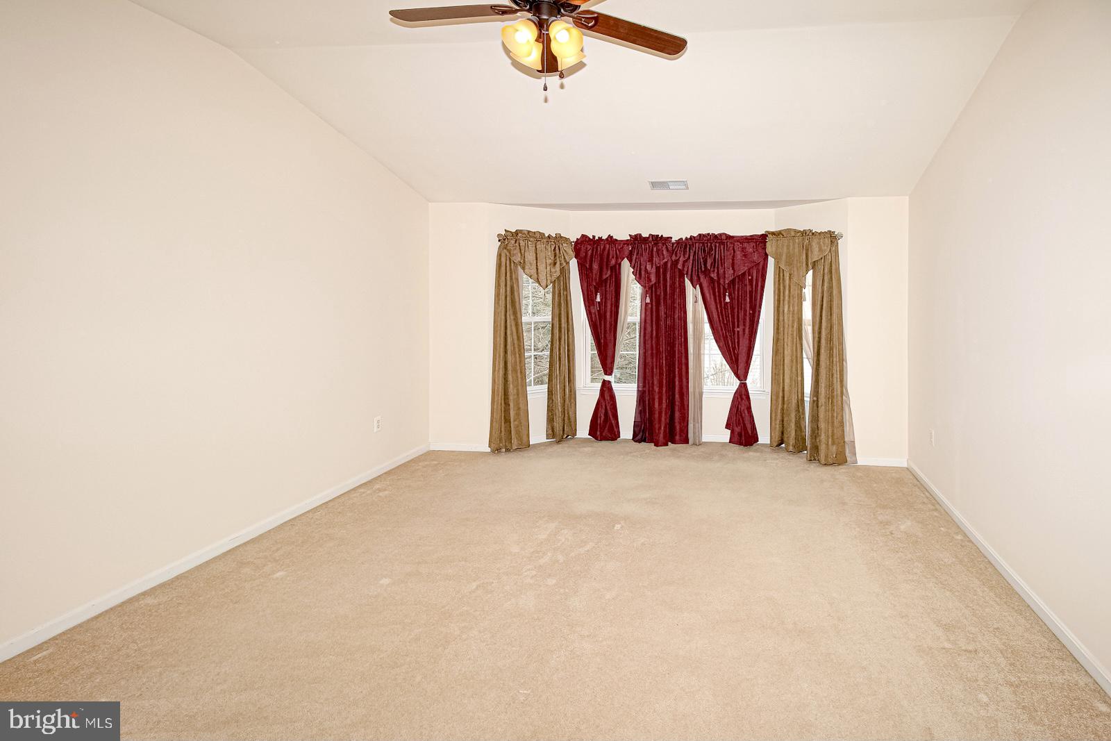 ROCKLAND VILLAGE - Residential Lease