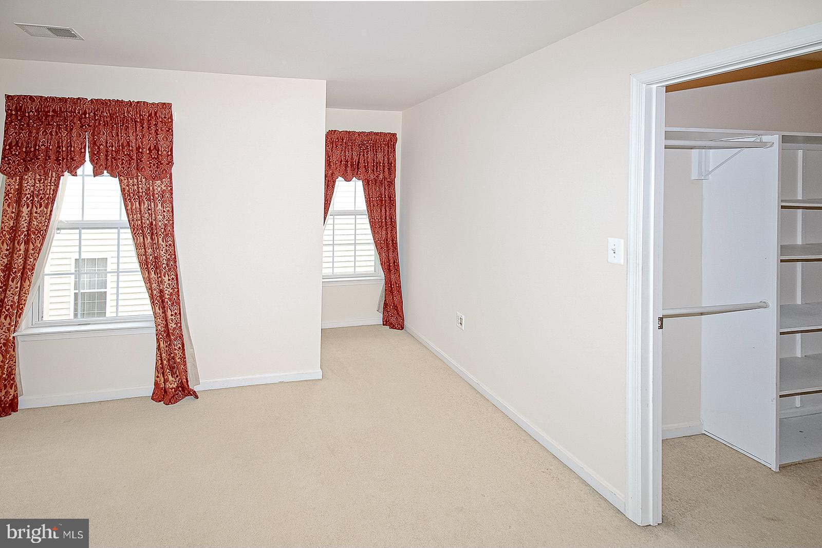 ROCKLAND VILLAGE - Residential Lease