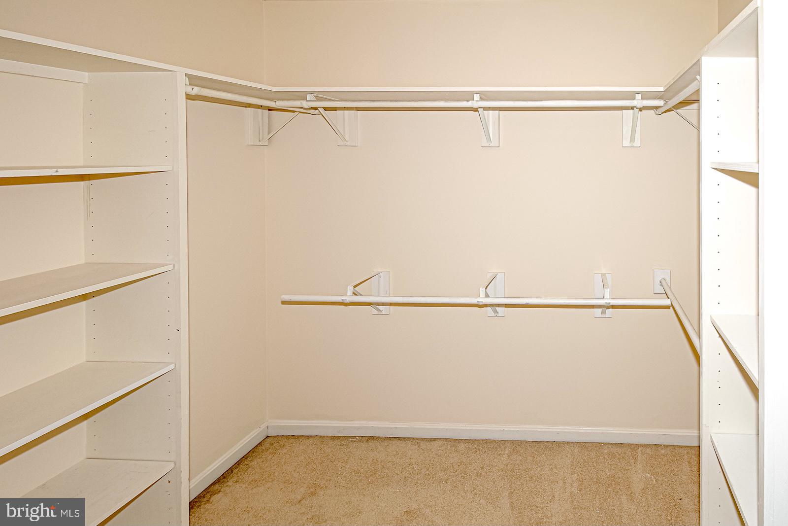 ROCKLAND VILLAGE - Residential Lease