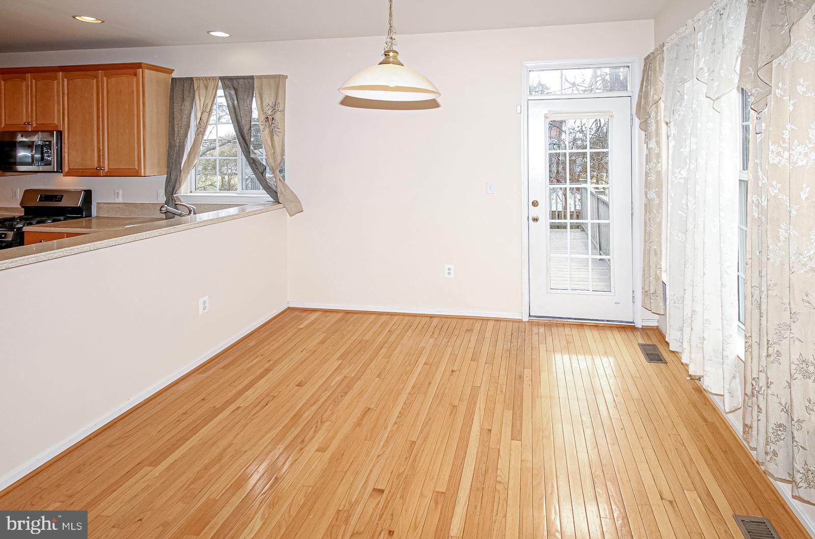 ROCKLAND VILLAGE - Residential Lease