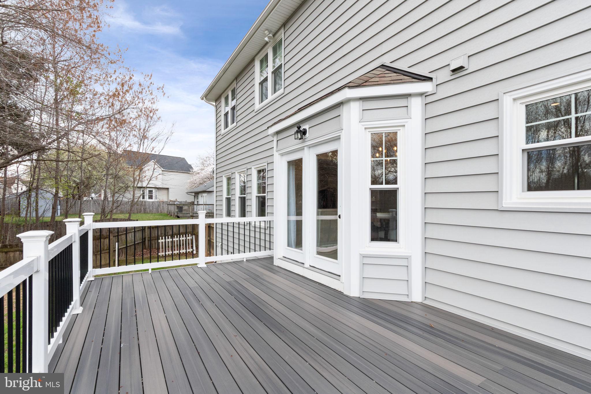 SMOKETREE - Residential