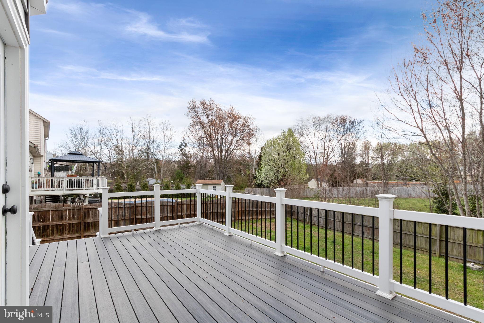 SMOKETREE - Residential