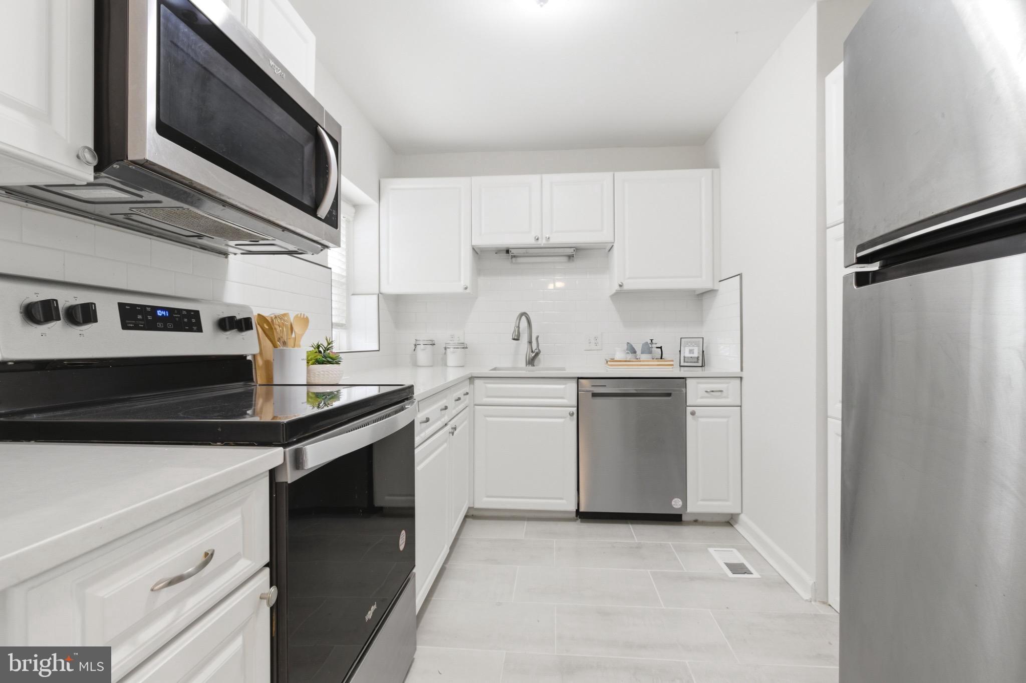 FAIRLINGTON VILLAGES - Residential