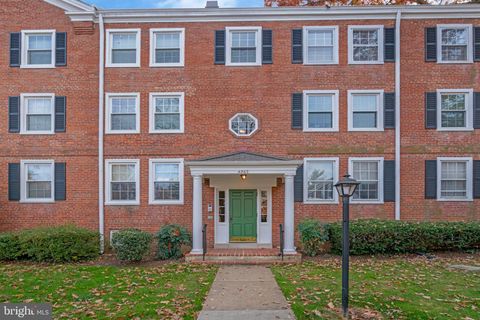 4862 28TH STREET S A1 ARLINGTON VA 22206