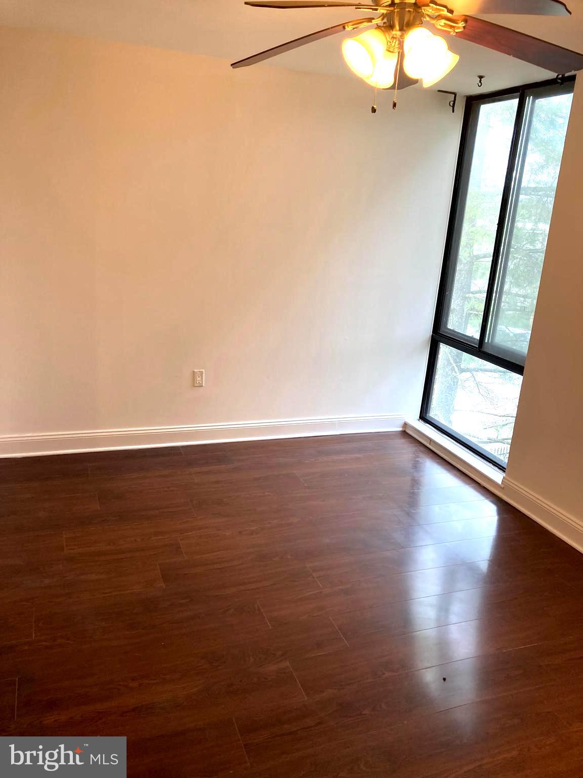 CHELSEA WOODS-PHASE 2> - Residential Lease