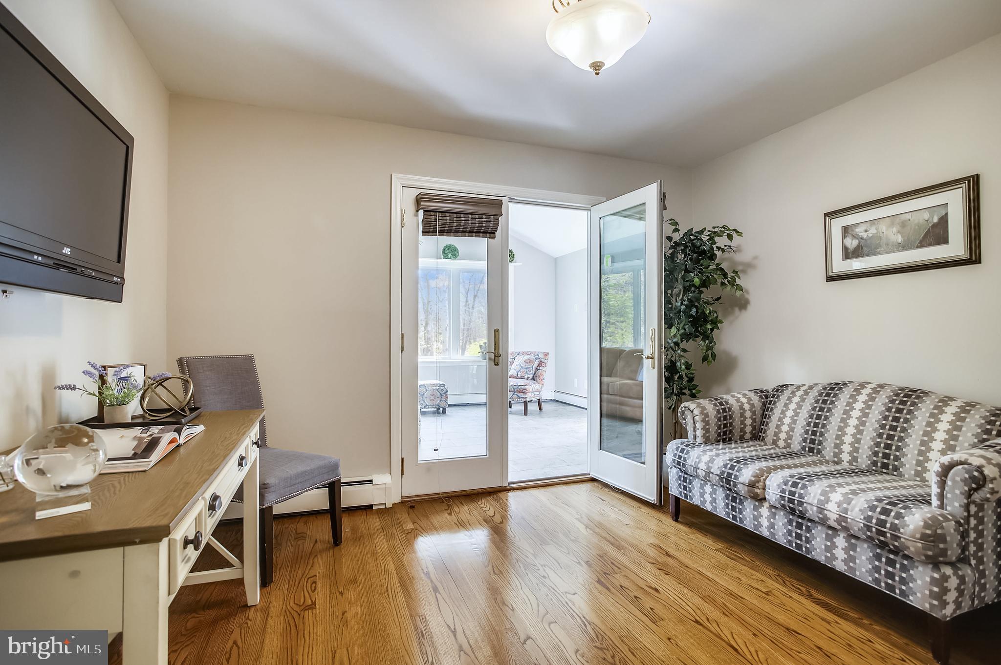 MEADOWLAND - Residential