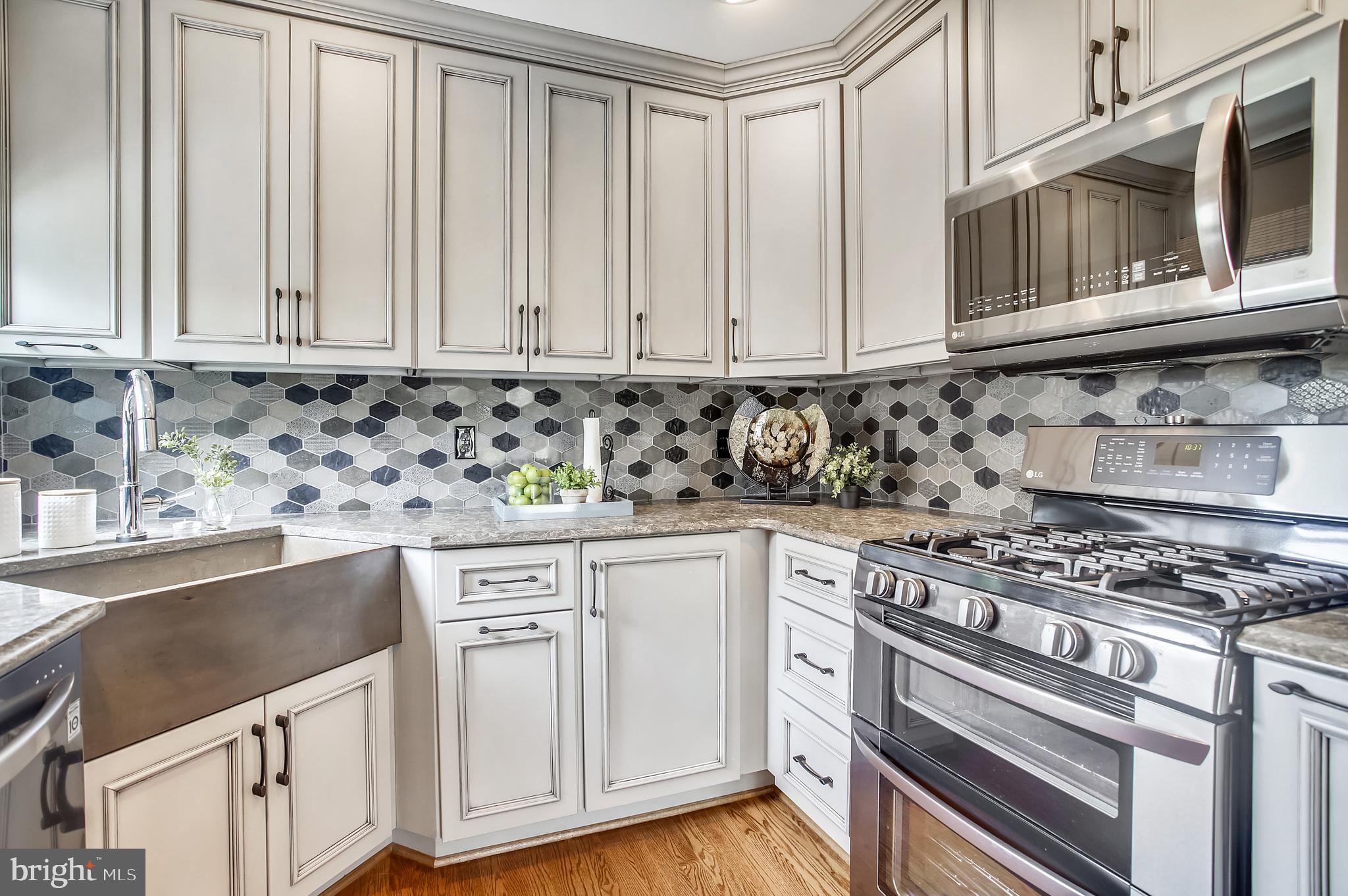 MEADOWLAND - Residential