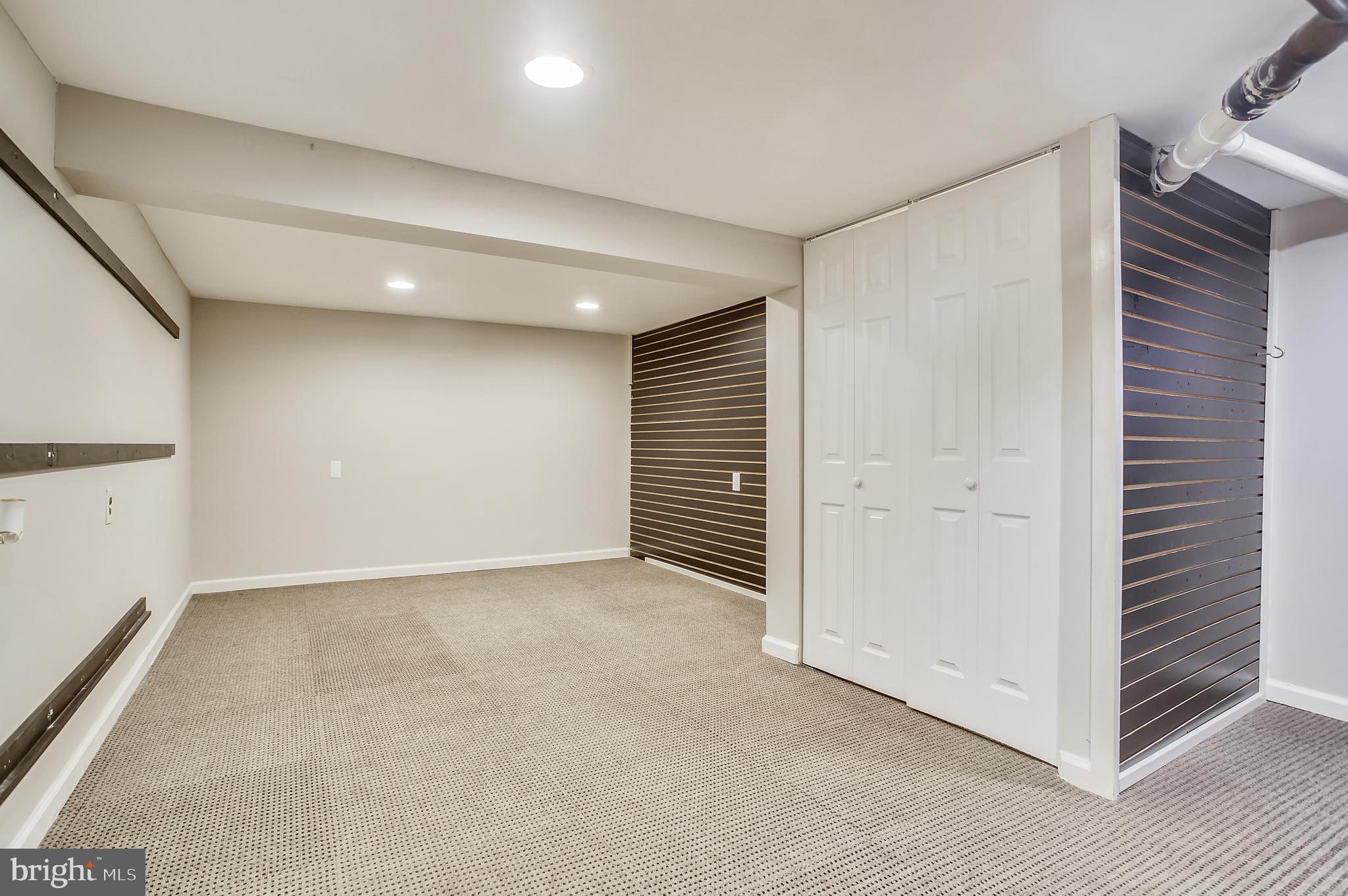 MEADOWLAND - Residential