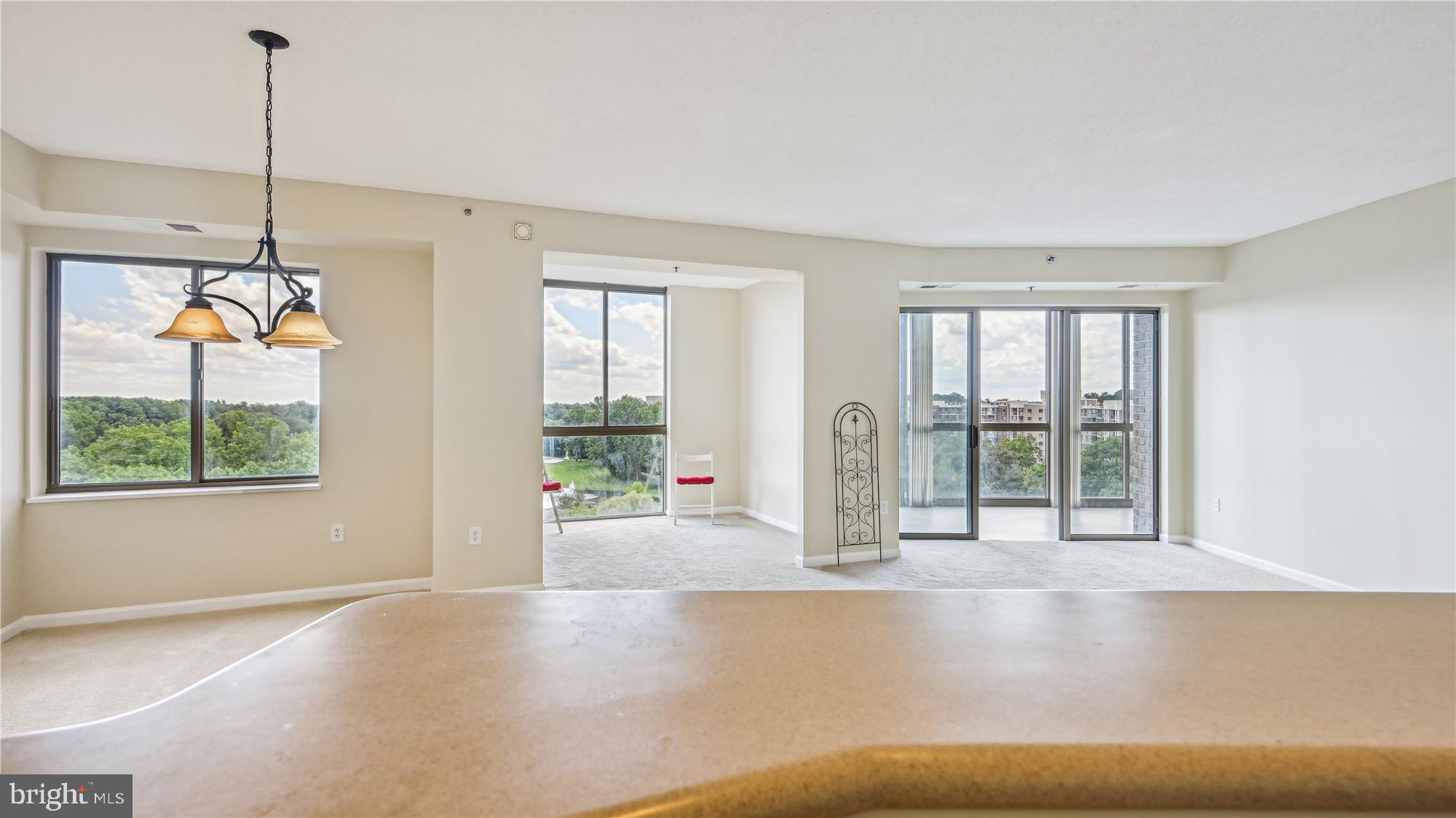 LEISURE WORLD - Residential