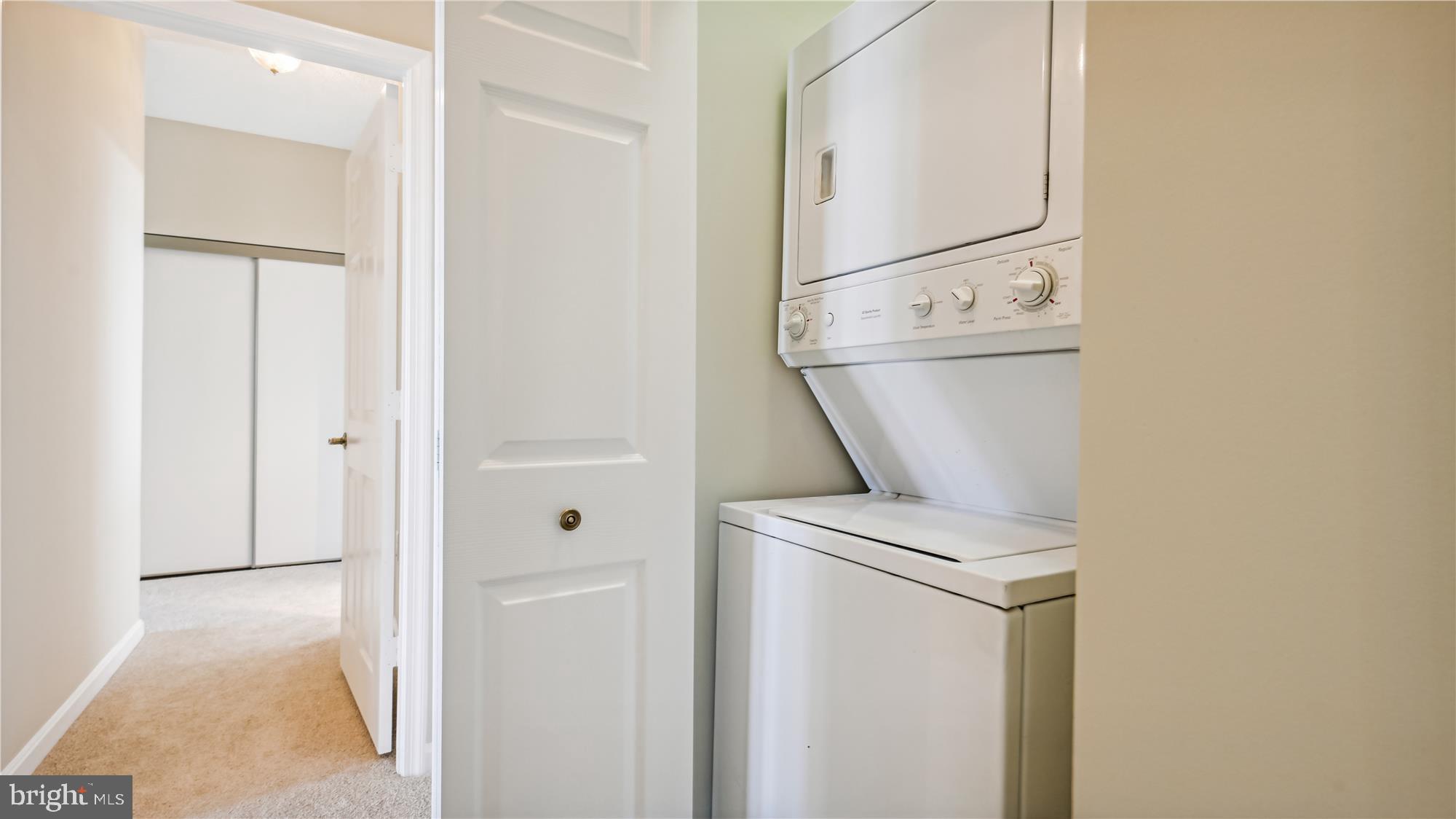 LEISURE WORLD - Residential