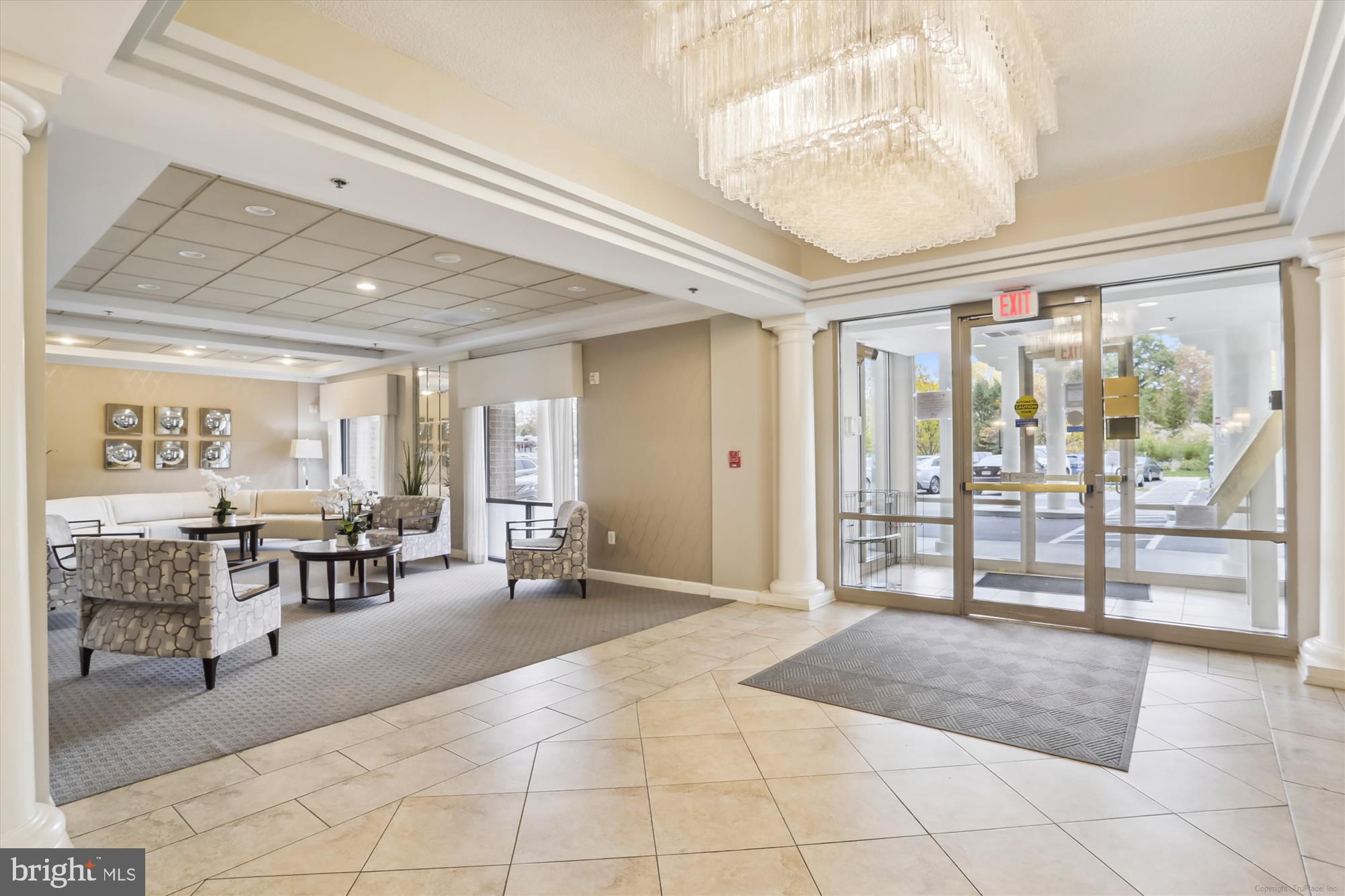 LEISURE WORLD - Residential