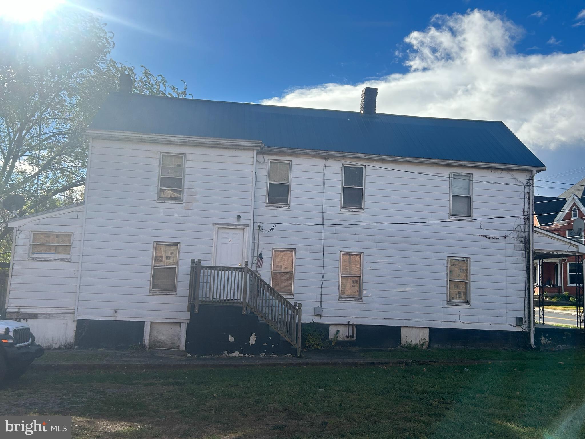 416 WINCHESTER AVENUE