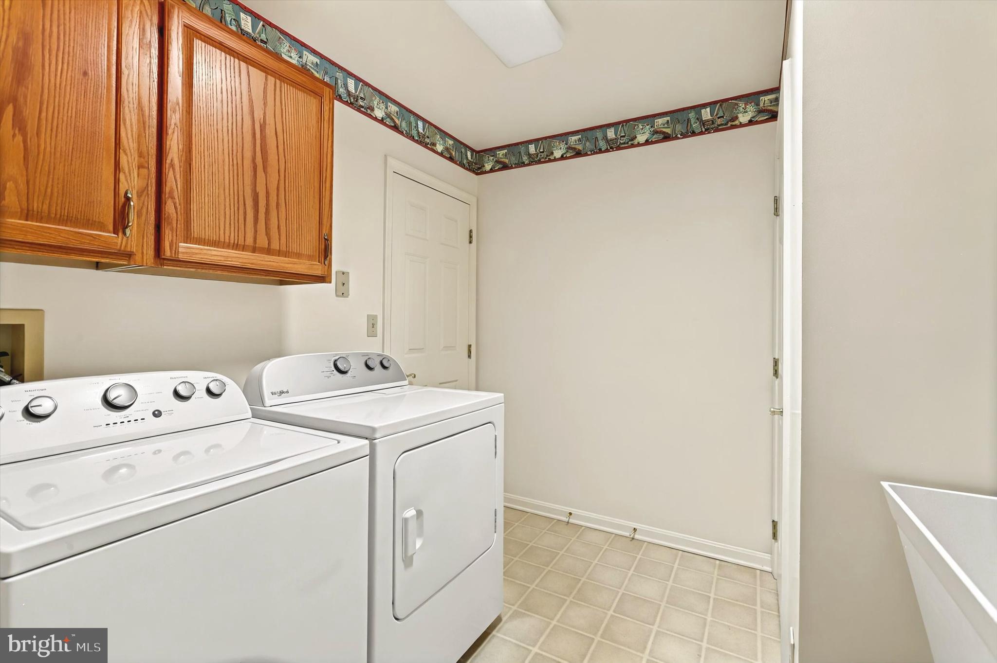 PENN NATIONAL GOLF COURSE COMMUNITY - Residential