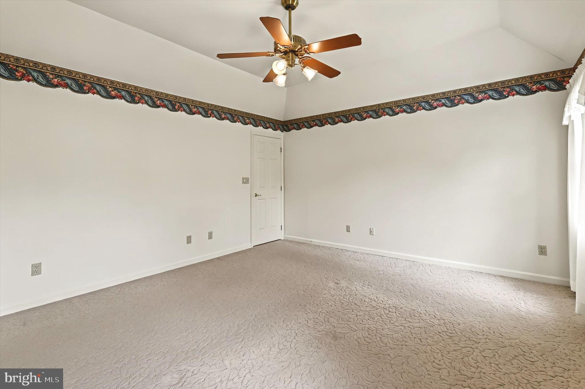 PENN NATIONAL GOLF COURSE COMMUNITY - Residential