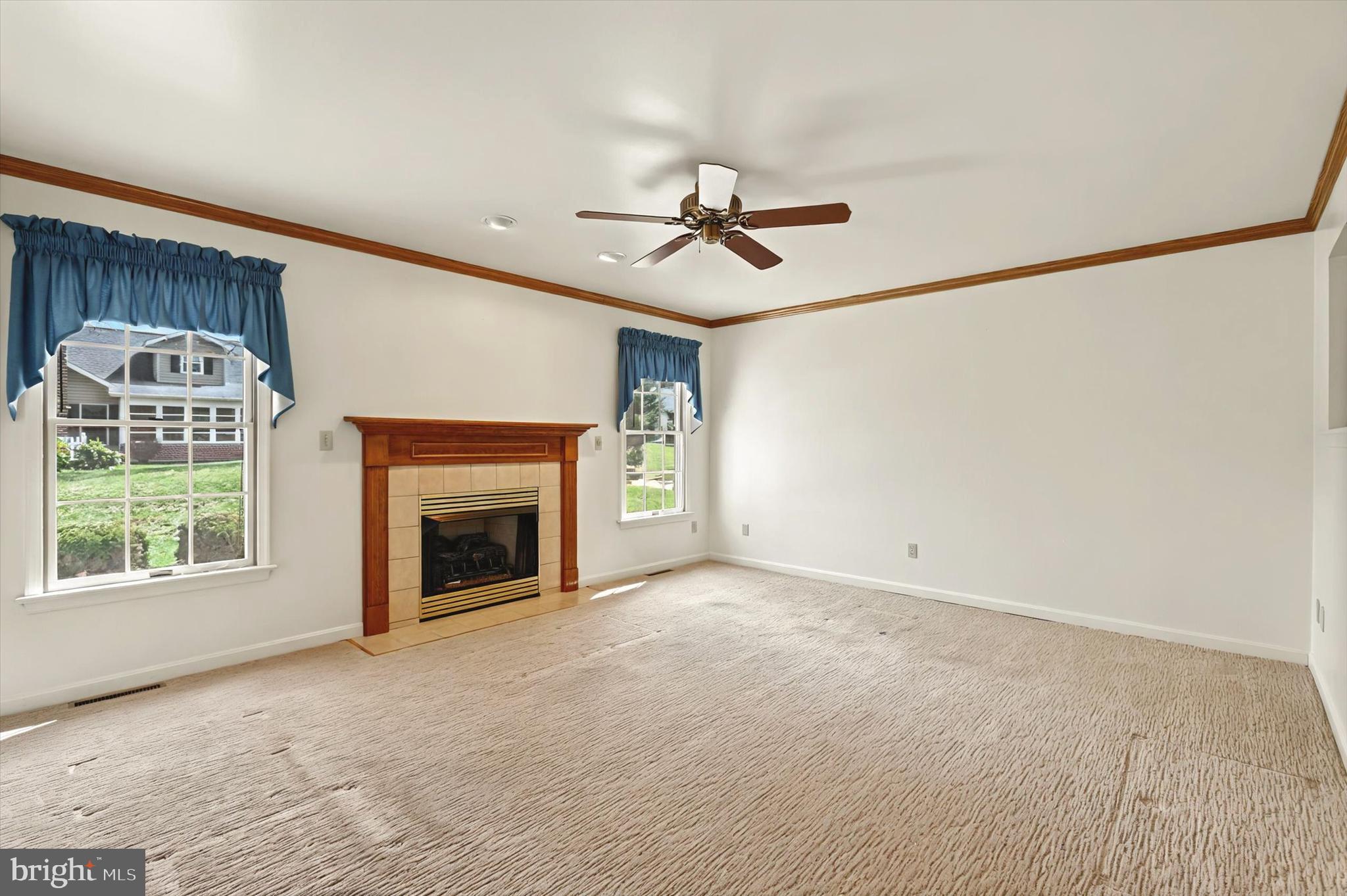 PENN NATIONAL GOLF COURSE COMMUNITY - Residential