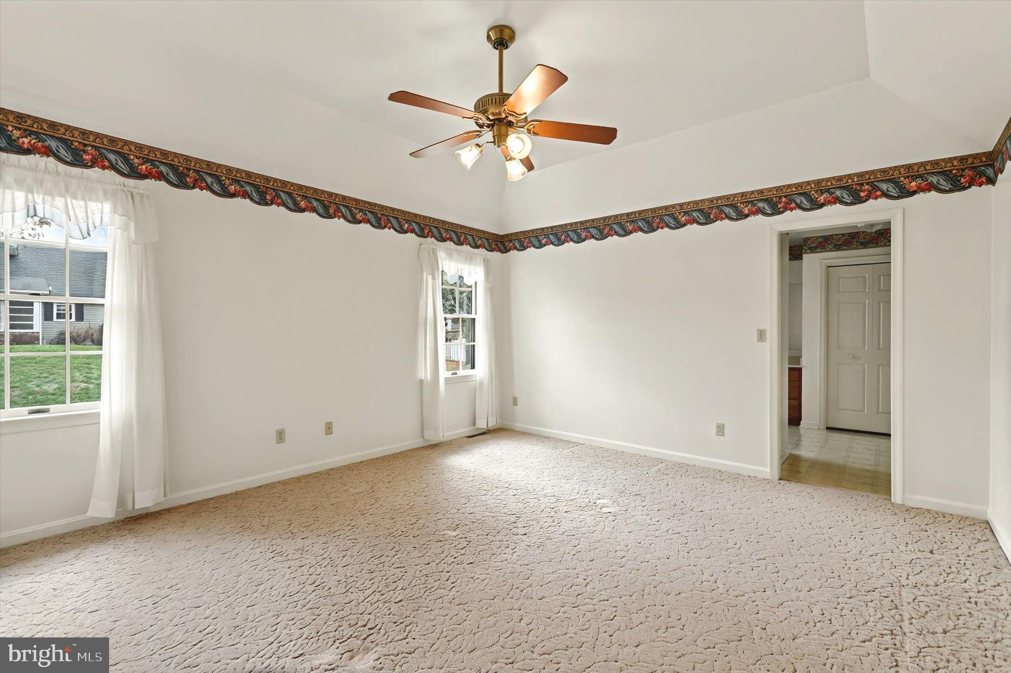 PENN NATIONAL GOLF COURSE COMMUNITY - Residential