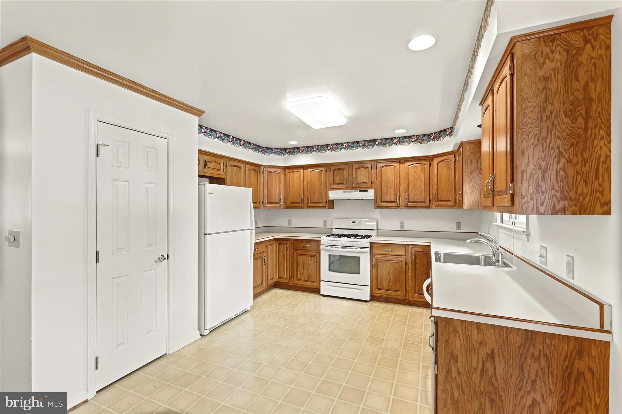 PENN NATIONAL GOLF COURSE COMMUNITY - Residential