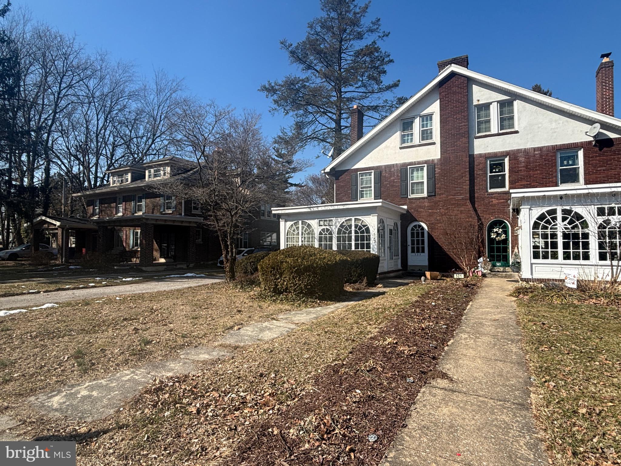 523 COUNTRY CLUB ROAD